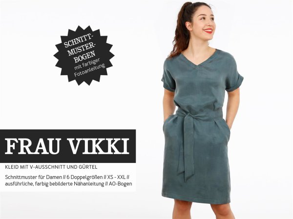 Schnittreif Frau Vicky lockeres Kleid mit V-Ausschnitt